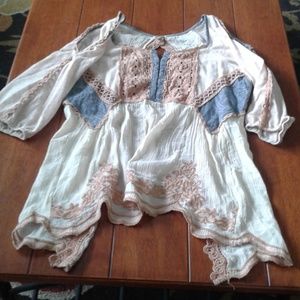 Multi fabric and pattern top